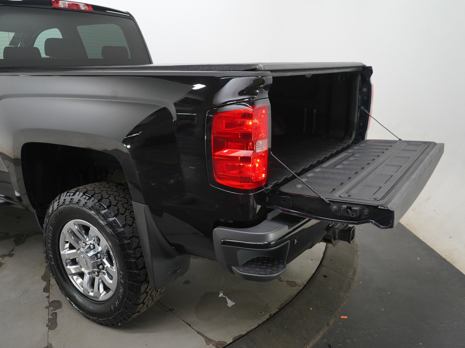 Used 2019 Chevrolet Silverado 3500 LTZ w/ Duramax Plus Package AWD/4WD image 9
