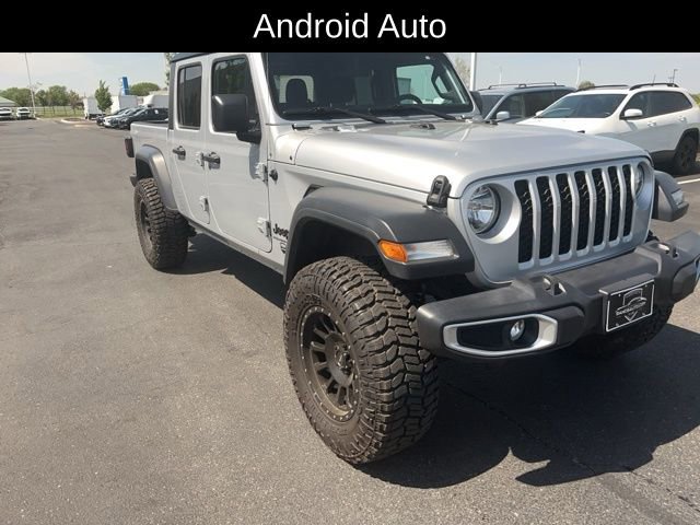 Used 2023 Jeep Gladiator Sport AWD/4WD image 2