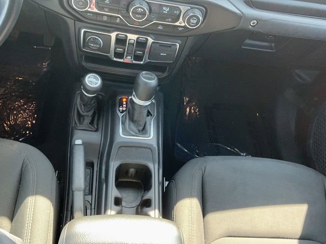 Used 2021 Jeep Gladiator Willys image 23