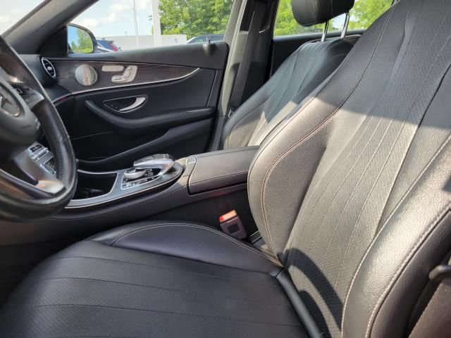 Used 2018 Mercedes-Benz E 400 4MATIC Sedan image 18