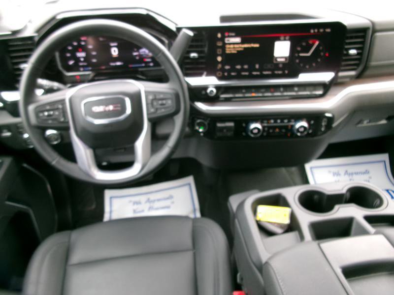 Used 2026 GMC Sierra 1500 SLT AWD/4WD image 11