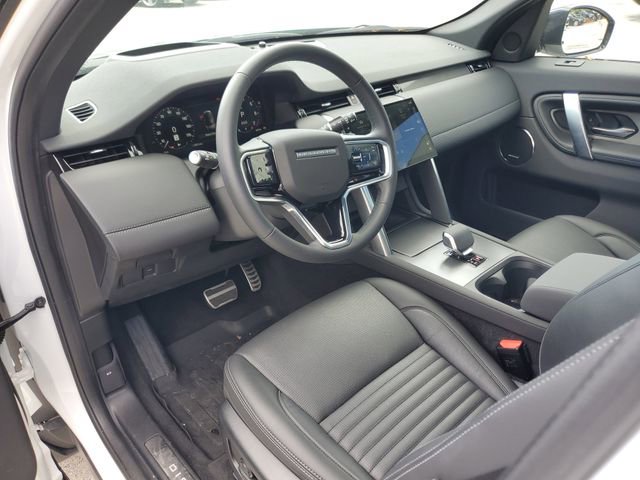 Certified 2025 Land Rover Discovery Sport Dynamic SE image 25
