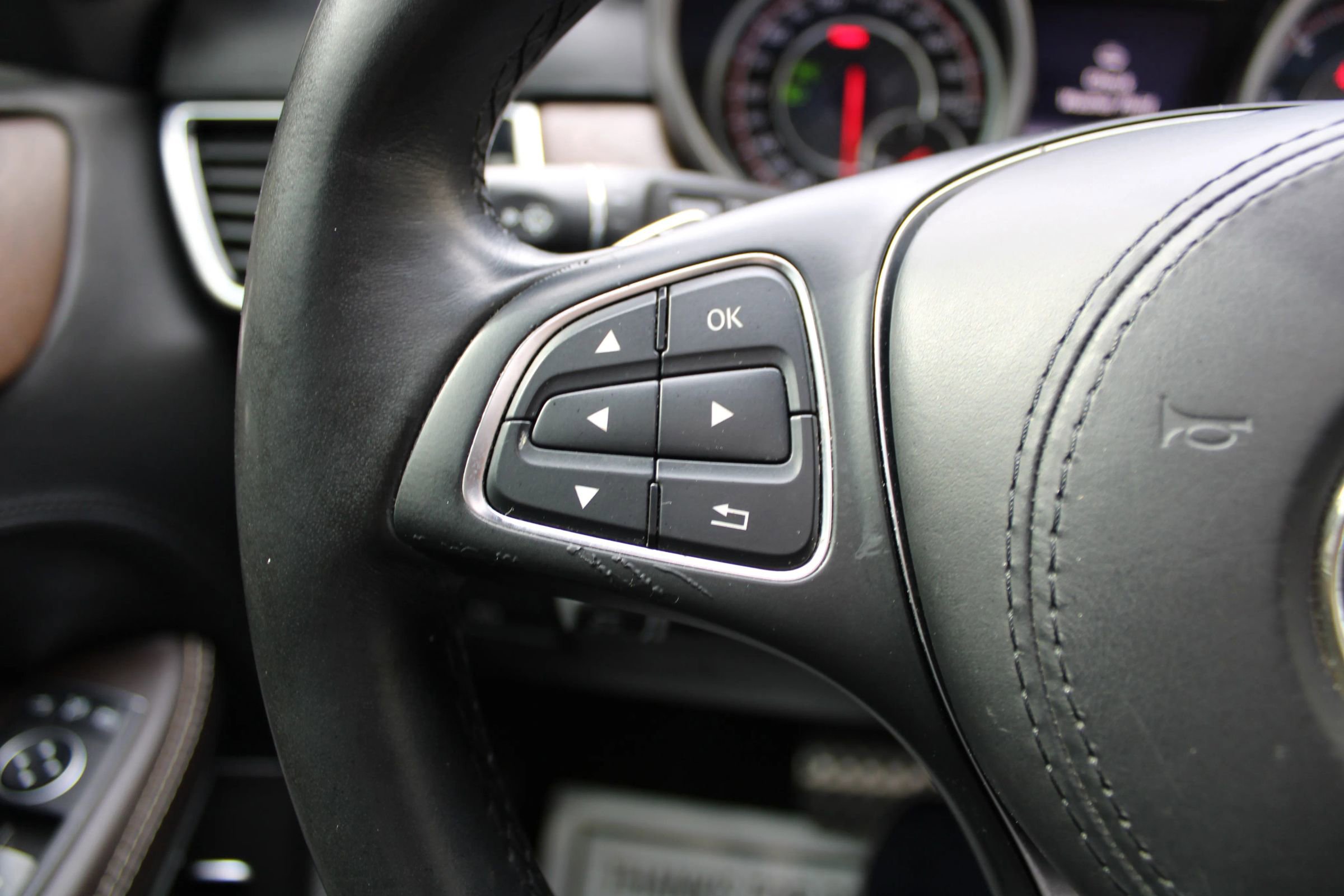 Used 2017 Mercedes-Benz GLS 63 AMG 4MATIC image 8