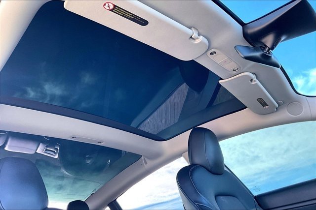 Used 2019 Tesla Model 3 Long Range image 26