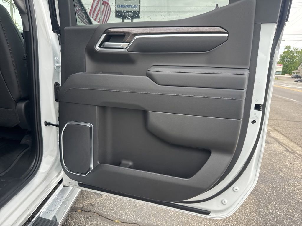 New 2026 Chevrolet Silverado 1500 LTZ w/ LTZ Convenience Package II AWD/4WD image 19