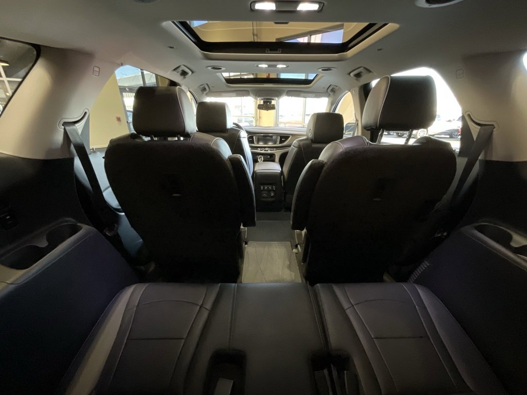 Used 2021 Buick Enclave Avenir w/ Avenir Technology Package image 24