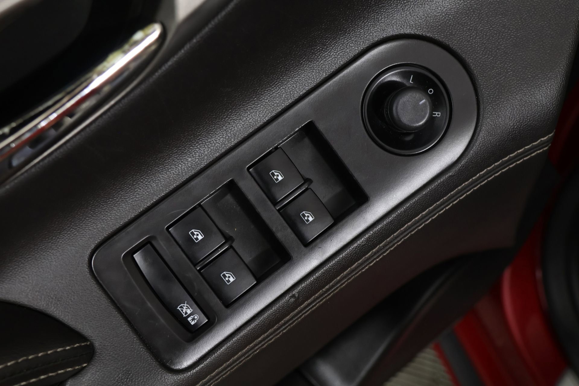 Used 2012 Buick LaCrosse Touring image 33