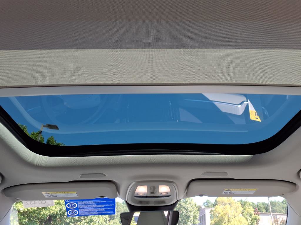 New 2026 Volvo V60 B5 Cross Country Plus w/ Protection Package Premier image 11