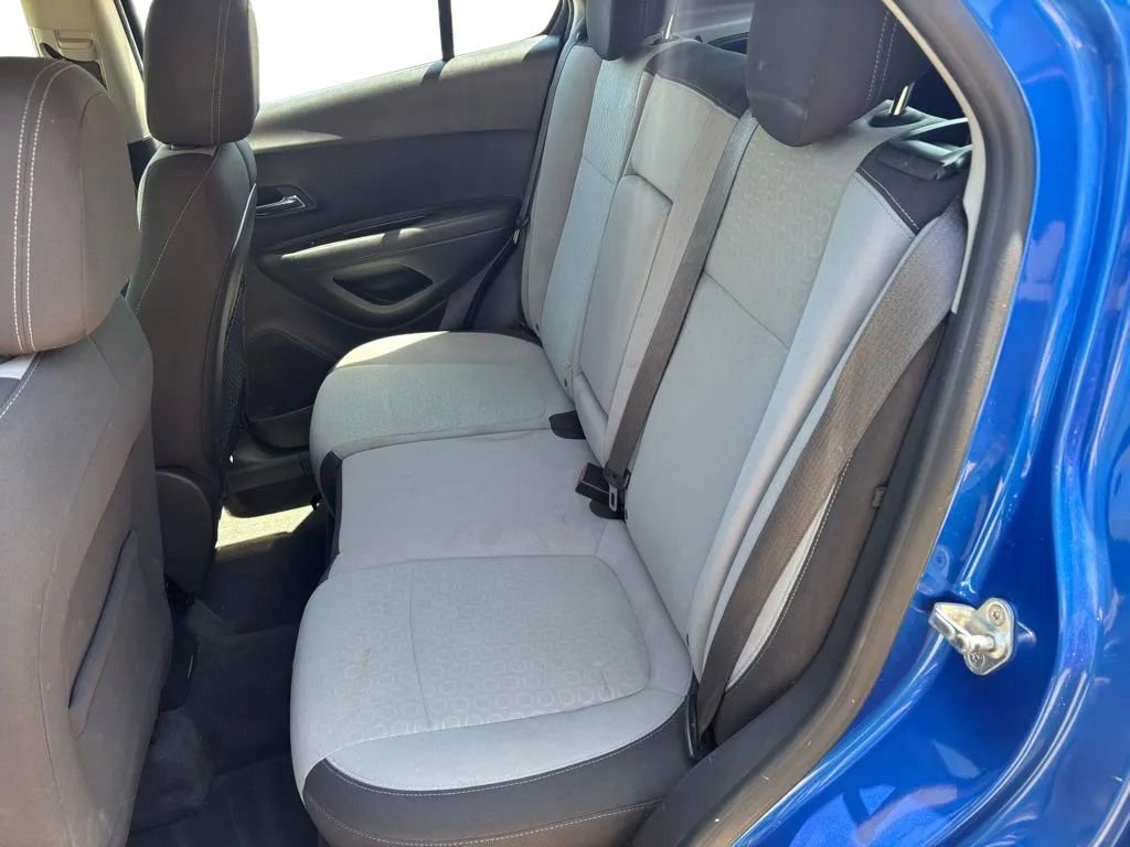 Used 2016 Chevrolet Trax LS AWD/4WD image 23