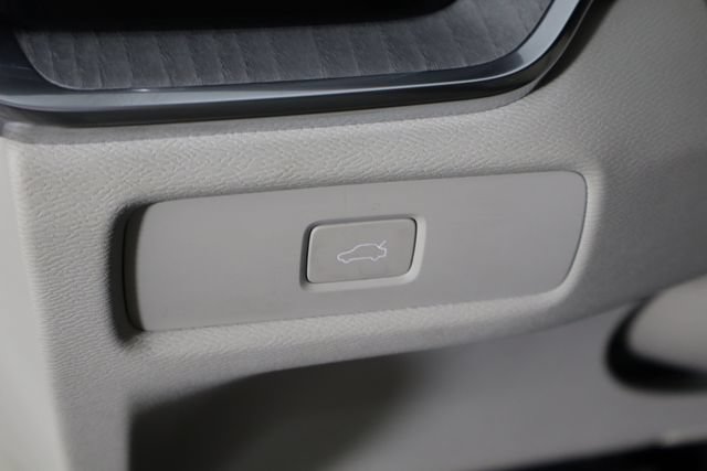 Used 2024 Volvo S60 B5 Plus w/ Climate Package FWD image 19