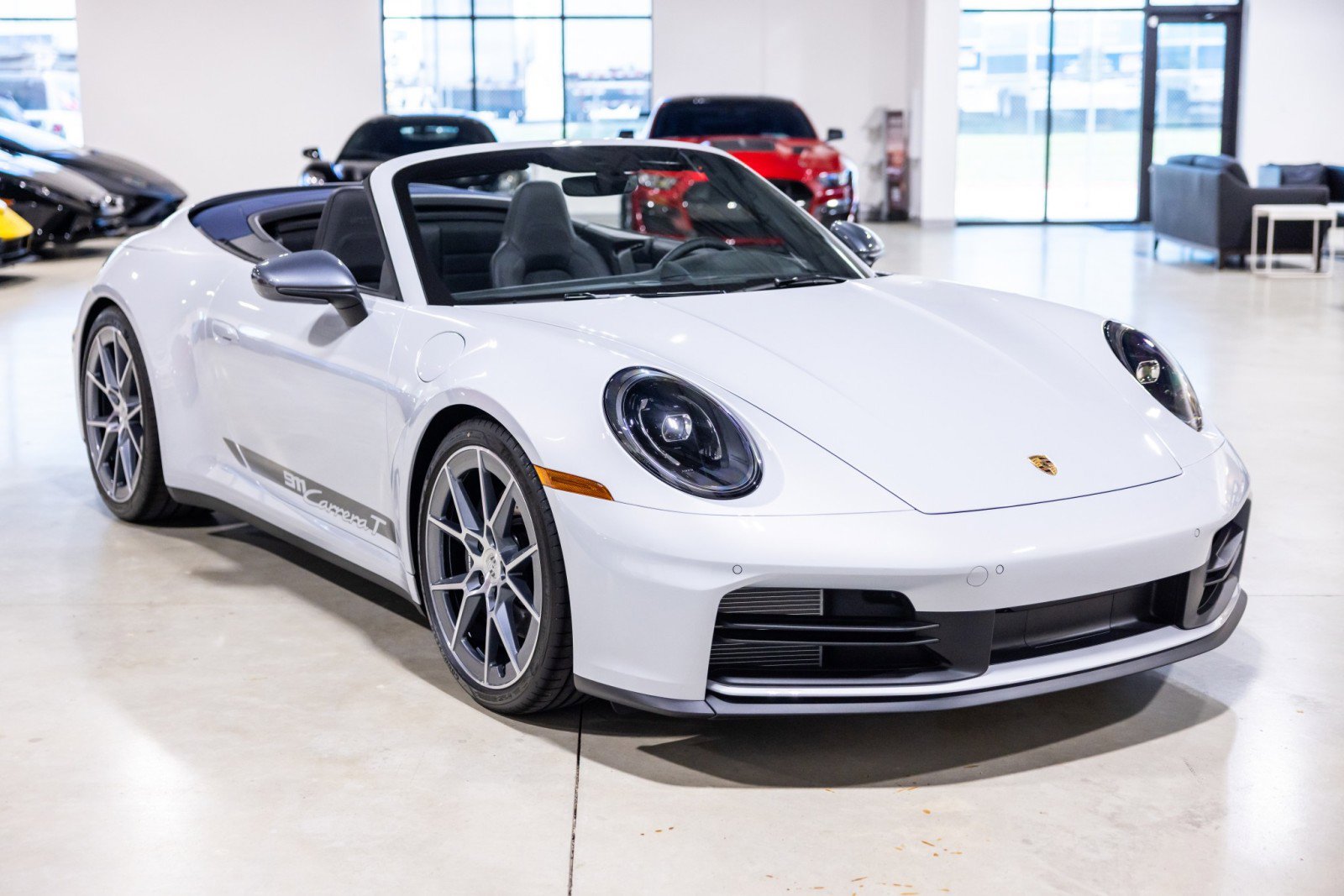 Used 2026 Porsche 911 Carrera T RWD image 10