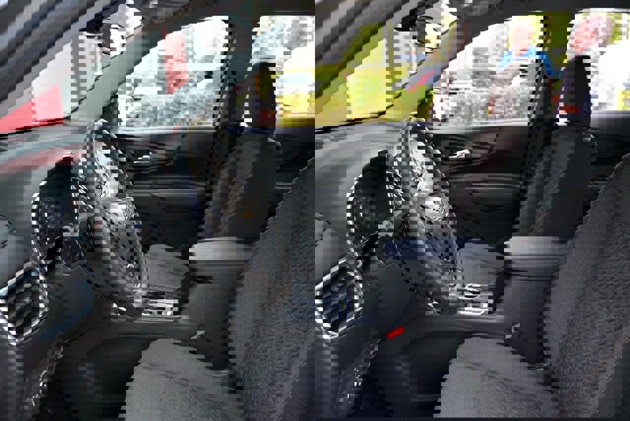 Used 2024 Chevrolet Equinox LT image 26