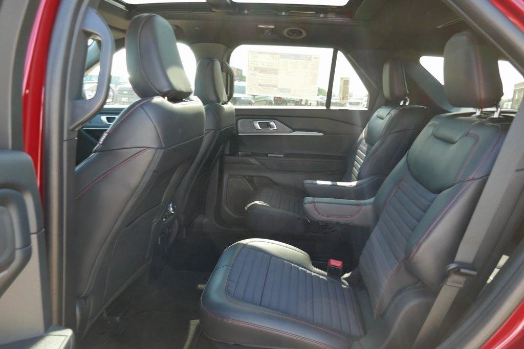 New 2025 Ford Explorer ST-Line w/ Premium Package image 13