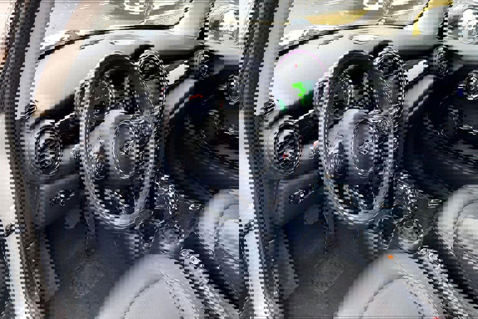 Used 2020 MINI Cooper 2-Door Hardtop image 15