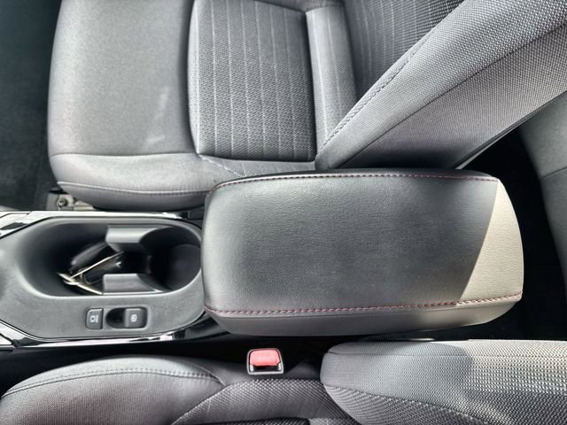 Used 2025 Toyota Corolla SE image 29