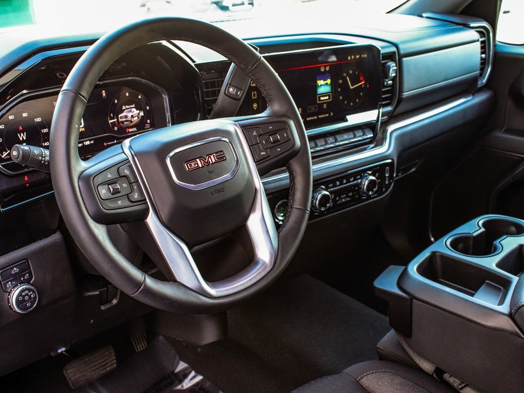 Used 2024 GMC Sierra 1500 Elevation image 15