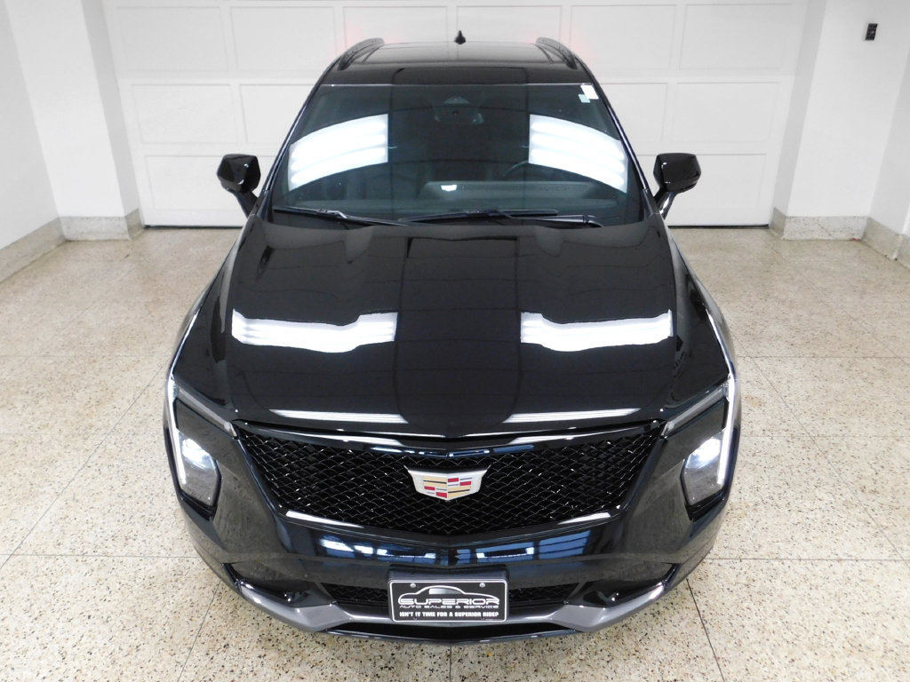 Used 2025 Cadillac XT4 Sport w/ LPO, Floor Liner Package AWD/4WD image 8