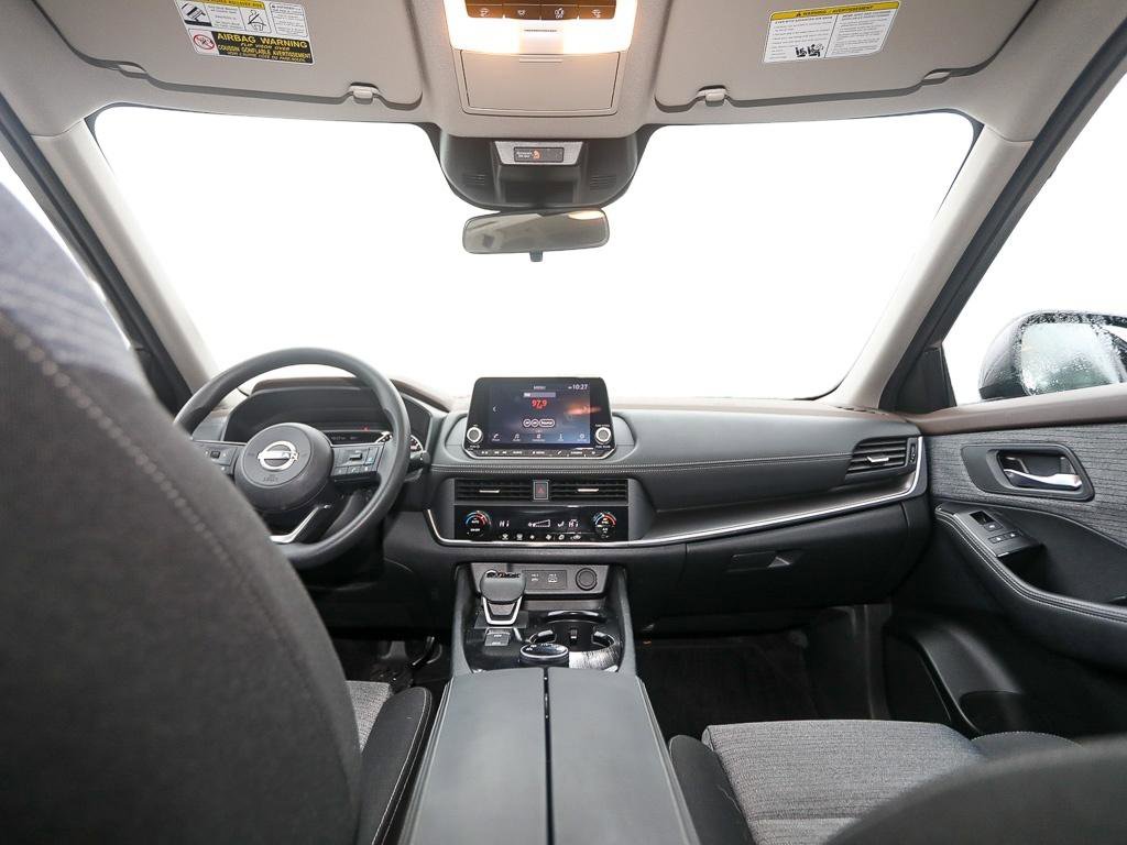 Used 2023 Nissan Rogue SV image 23