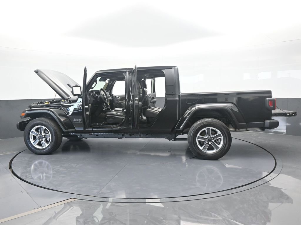 Used 2024 Jeep Gladiator Sport w/ Premium Package image 71
