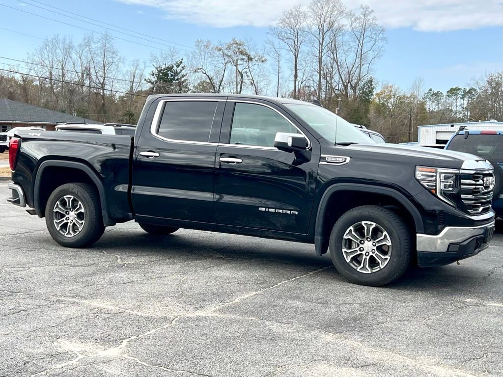 Used 2025 GMC Sierra 1500 SLT image 28