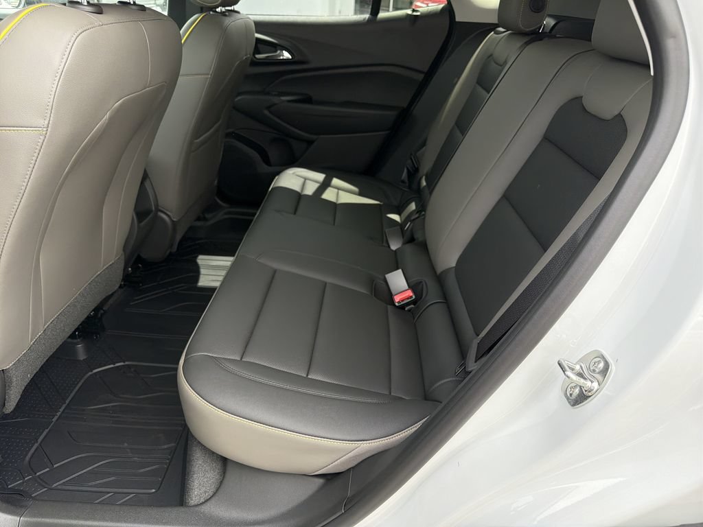 New 2026 Chevrolet Trax ACTIV w/ Driver Confidence Package FWD image 16