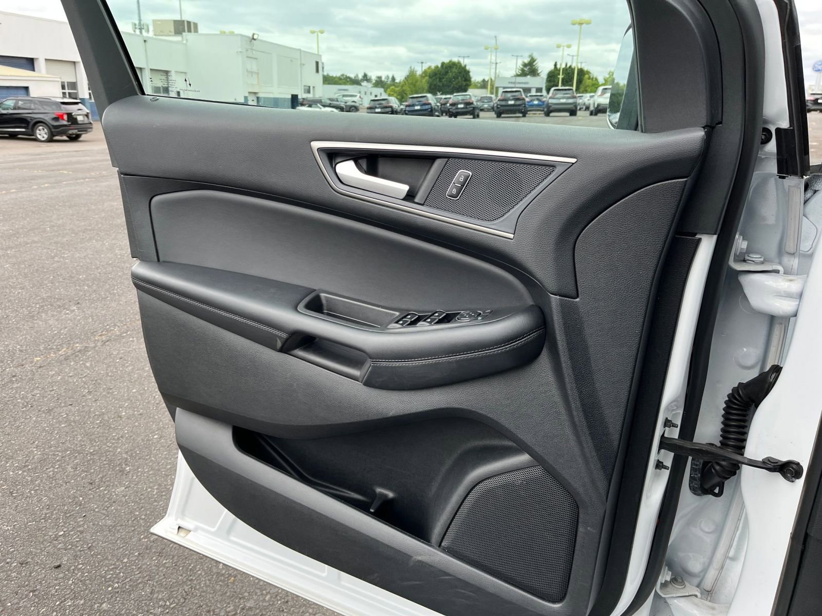 Used 2024 Ford Edge SEL image 22