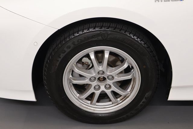 Used 2022 Toyota Prius LE FWD image 7