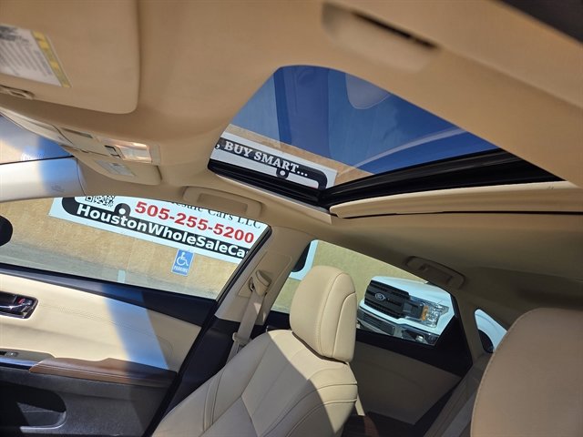 Used 2017 Toyota Avalon Touring w/ Carpet Mat Package image 10