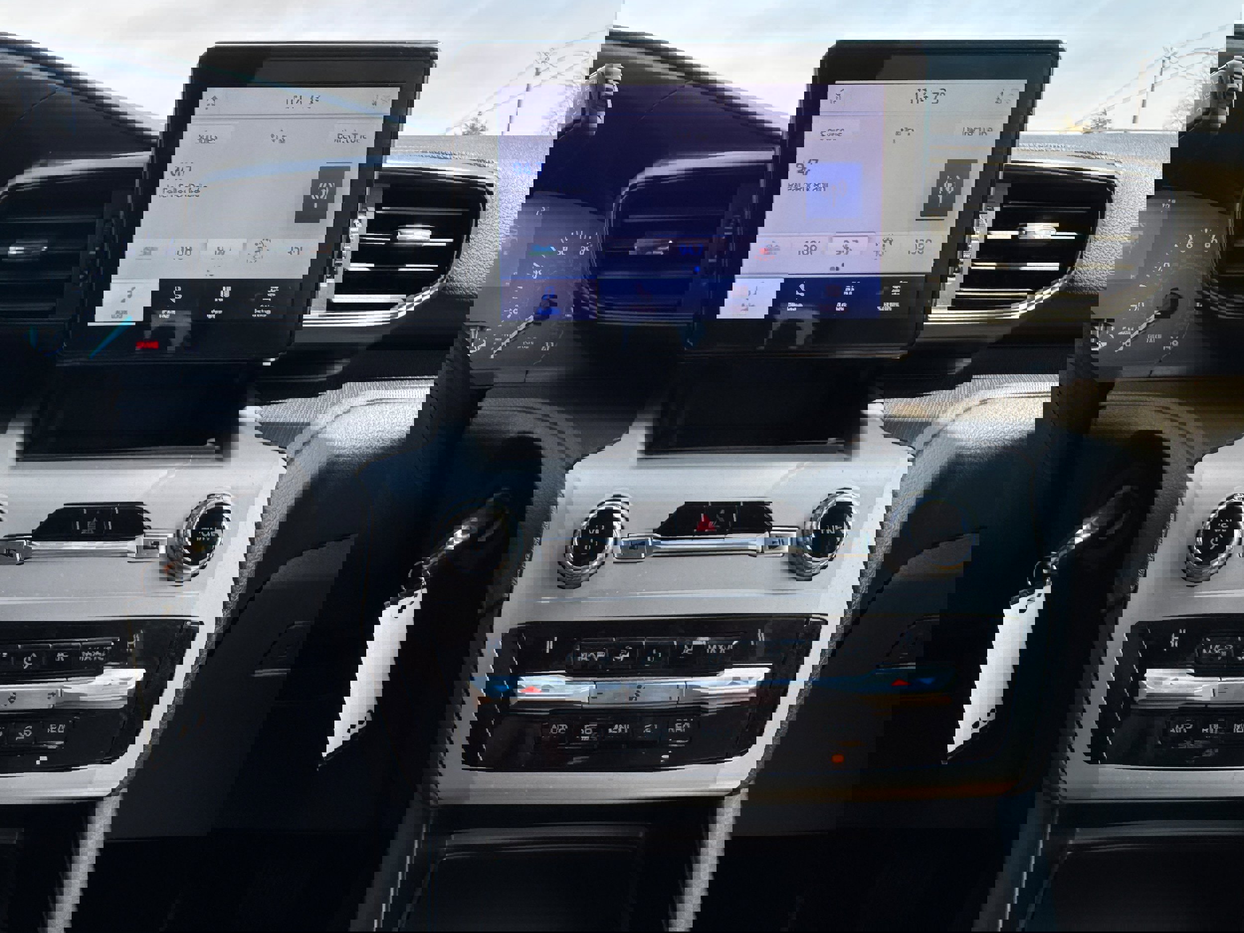 Used 2020 Ford Explorer 2WD image 21