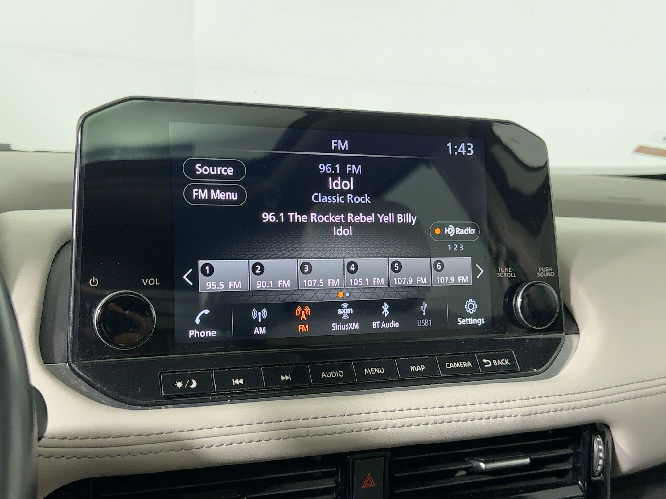 Used 2021 Nissan Rogue SL w/ Premium Package image 23