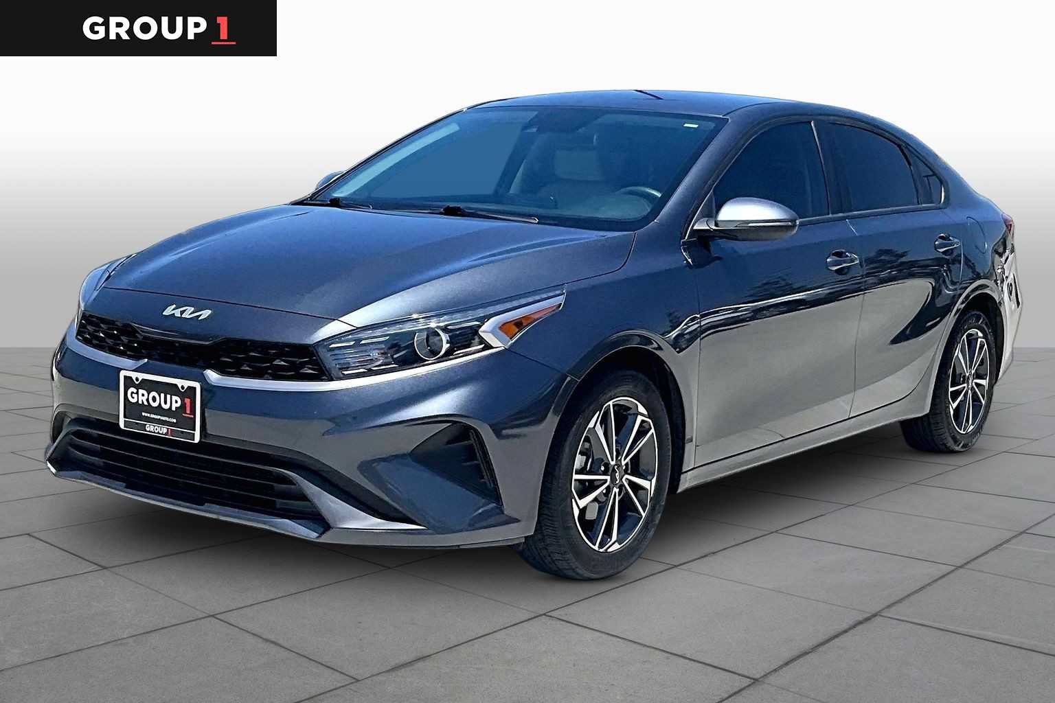 Used 2022 Kia Forte LXS w/ LXS Technology Package FWD image 1