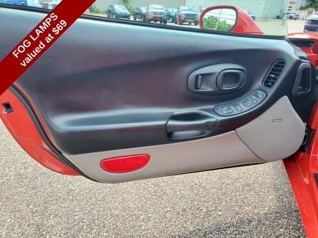Used 1999 Chevrolet Corvette Convertible w/ Memory Pkg image 10