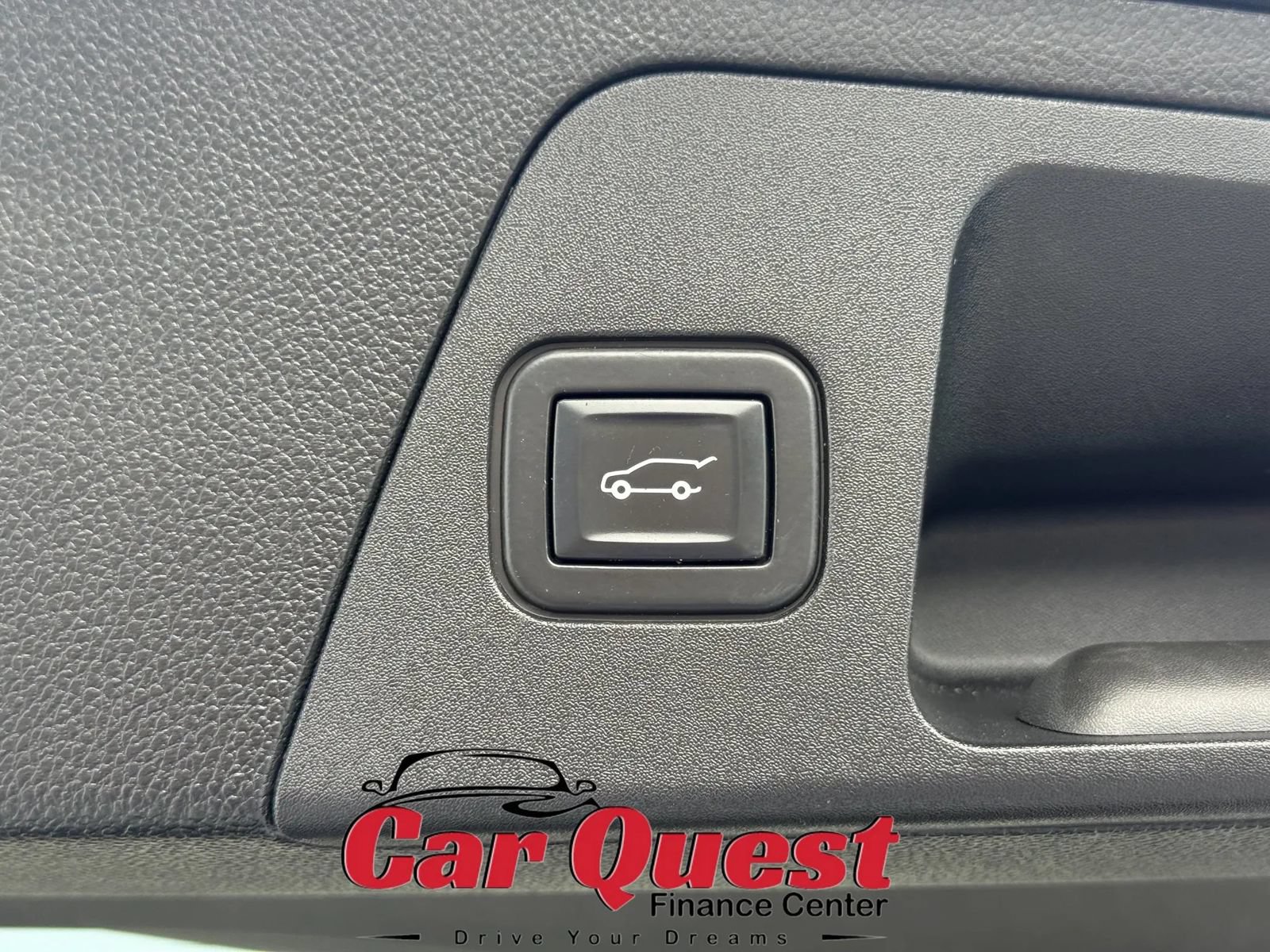 Used 2020 Buick Envision Preferred FWD image 16
