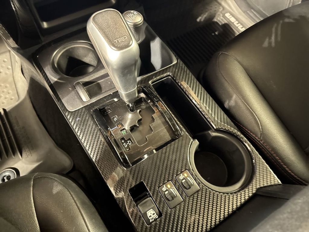 Used 2018 Toyota 4Runner TRD Off-Road Premium w/ Wilderness Package image 28