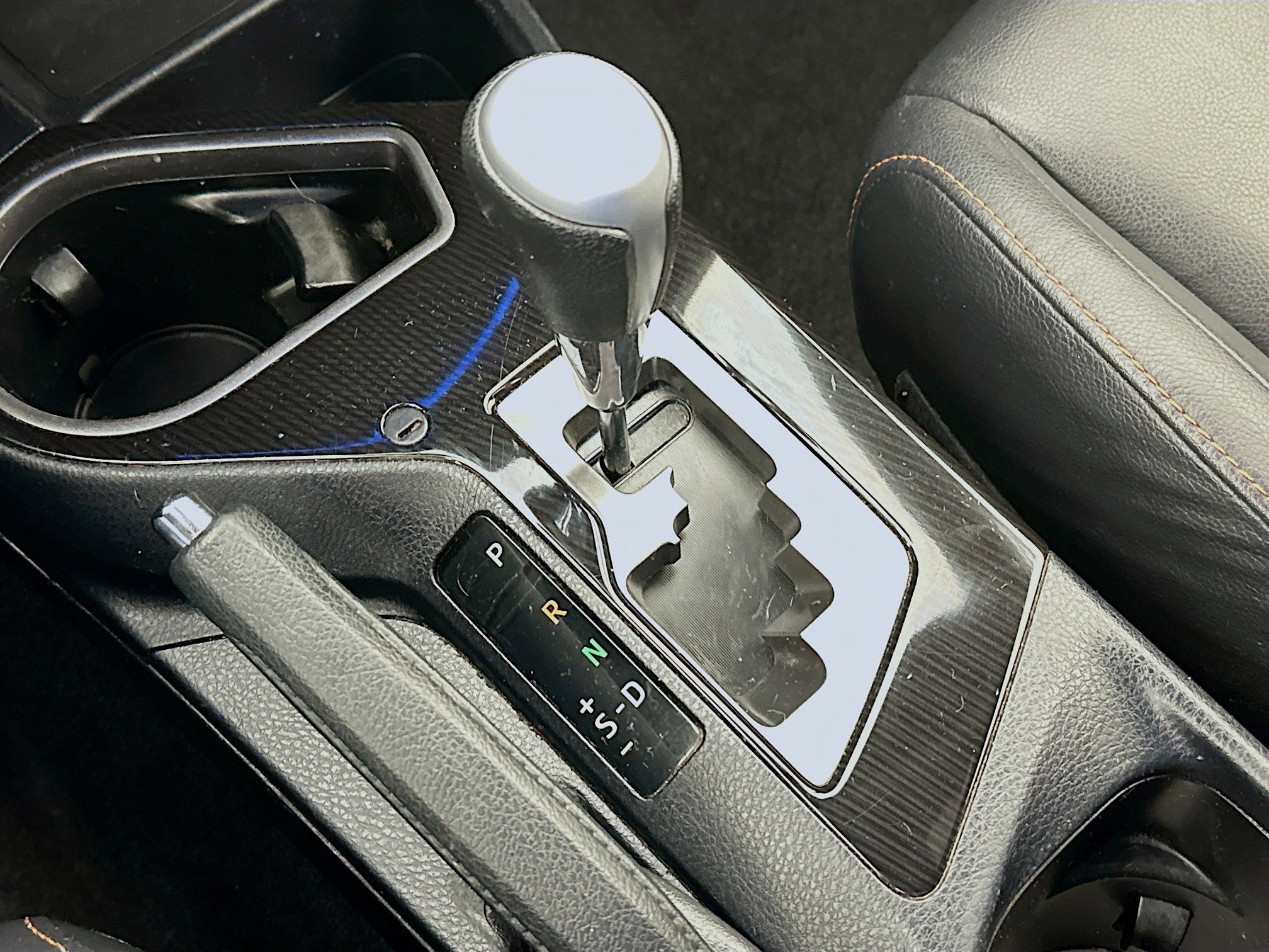 Used 2016 Toyota RAV4 SE image 25