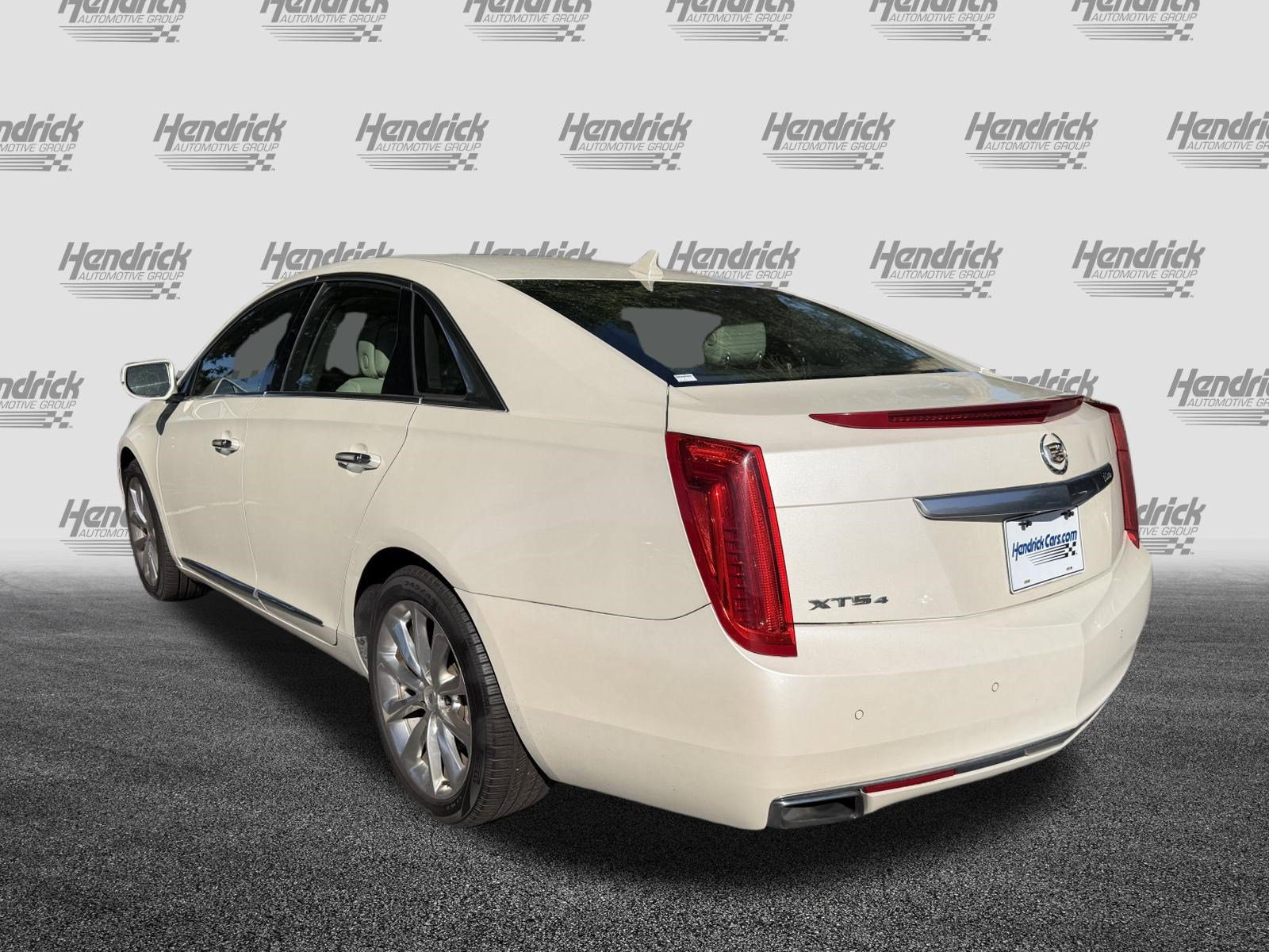 Used 2014 Cadillac XTS Luxury w/ Driver Awareness Package AWD/4WD image 7
