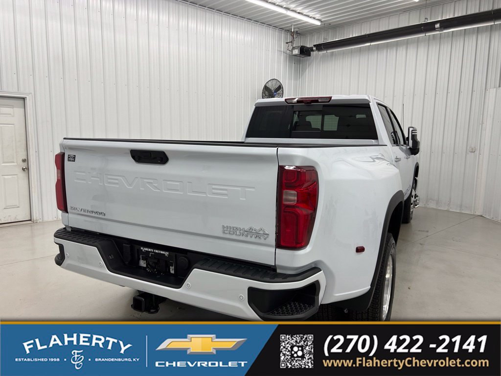 New 2026 Chevrolet Silverado 3500 High Country w/ Technology Package AWD/4WD image 3