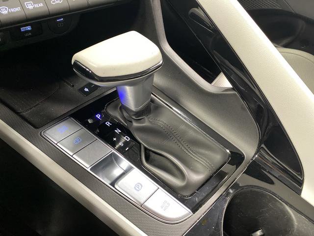 Certified 2025 Hyundai Elantra Limited image 22