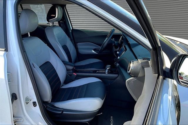 Used 2024 Nissan Kicks SR w/ SR Premium Package FWD image 27