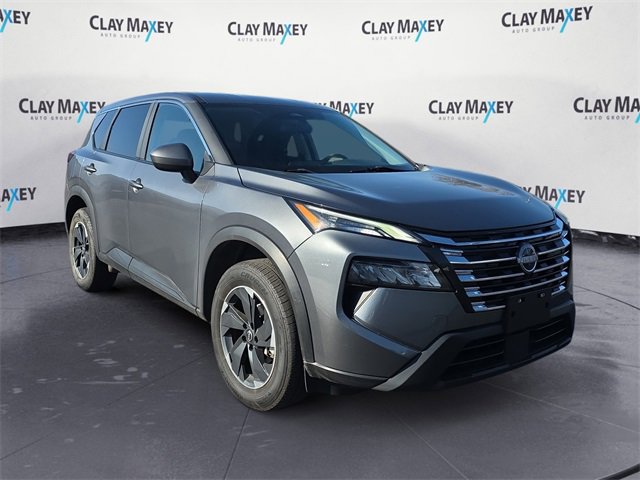 Used 2024 Nissan Rogue SV image 7