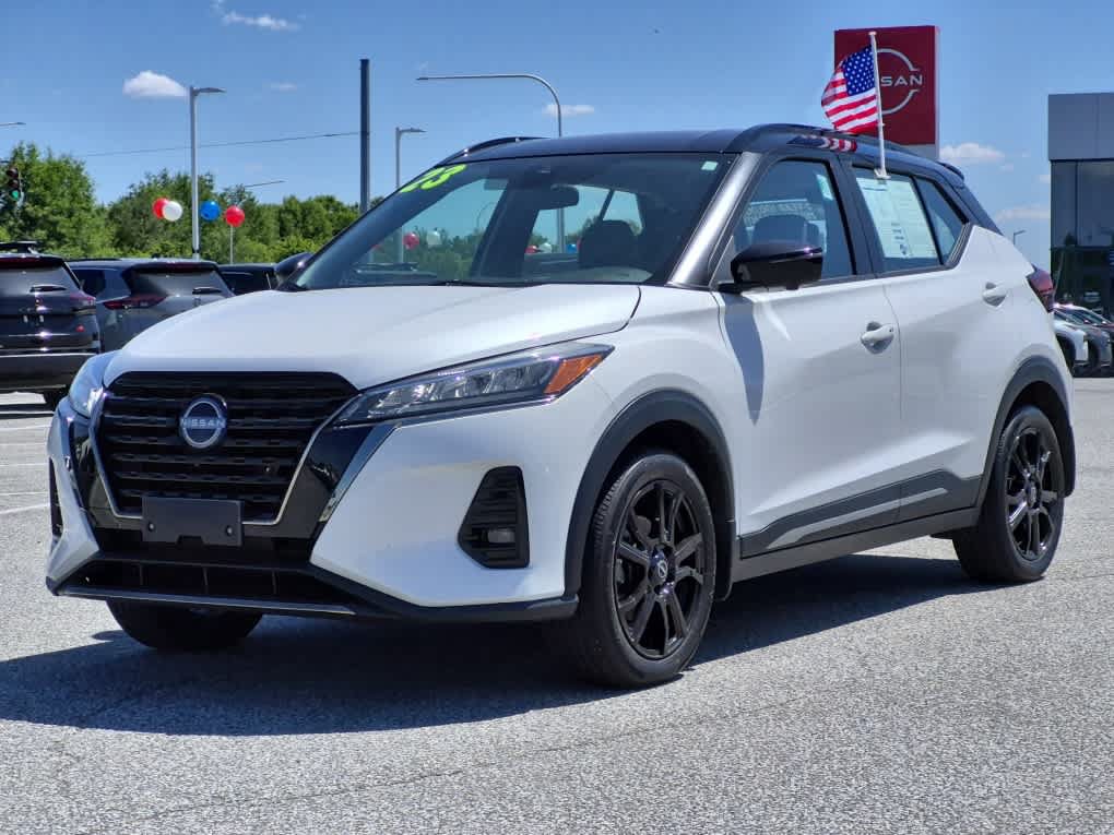 Used 2023 Nissan Kicks SR w/ SR Premium Package FWD image 22