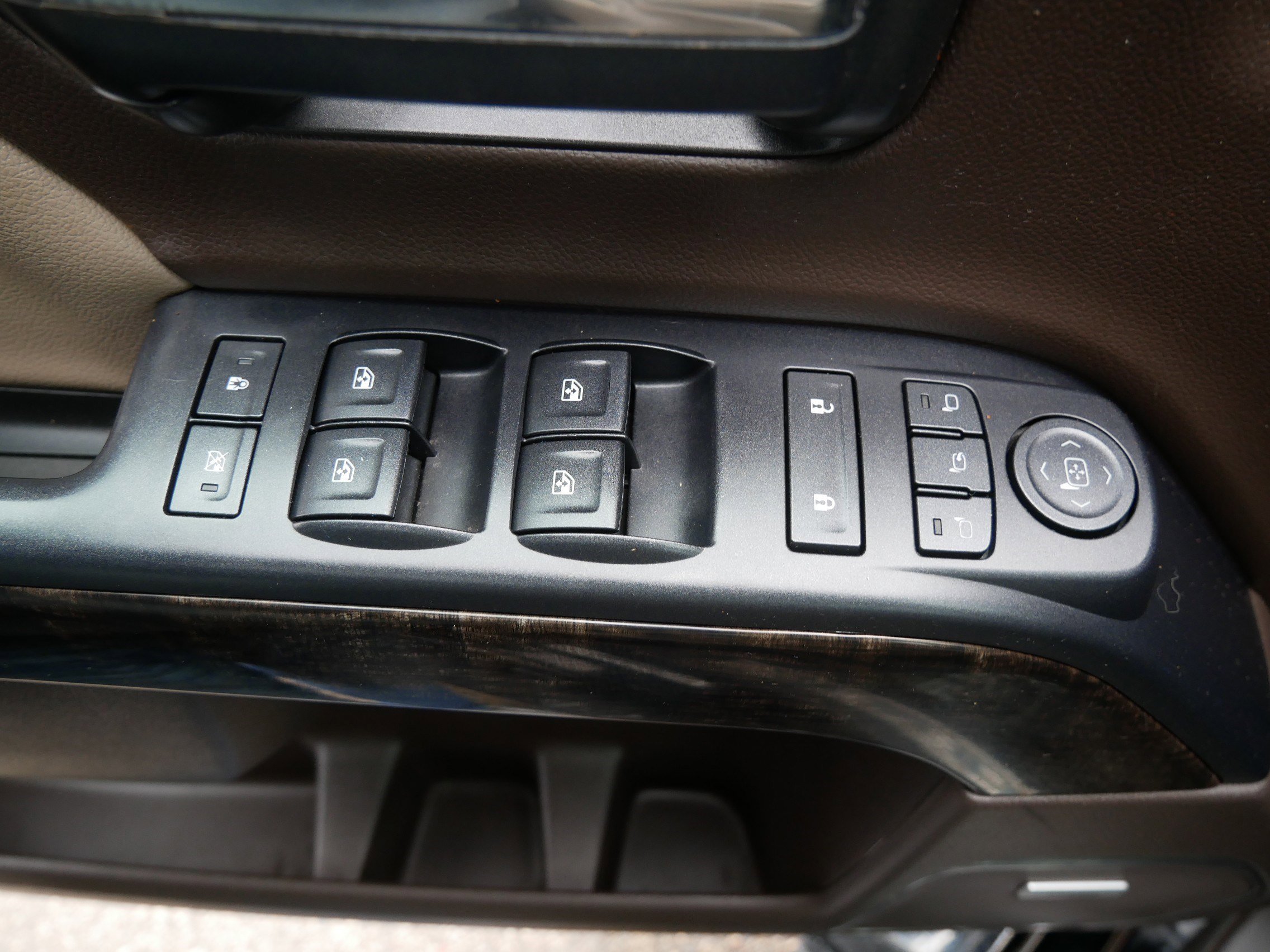 Used 2015 GMC Sierra 3500 Denali w/ Duramax Plus Package image 20