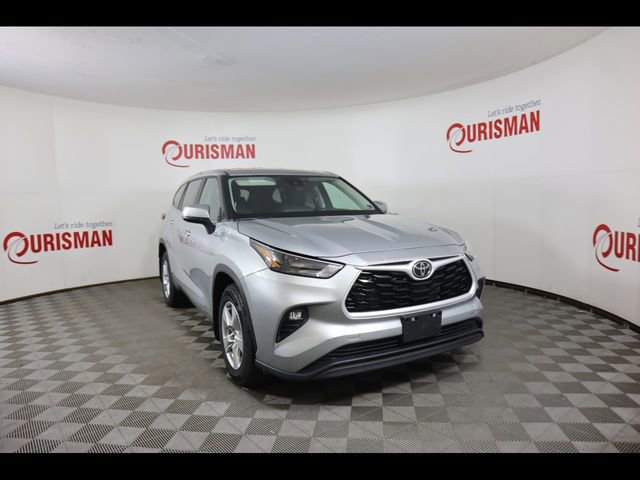 Used 2024 Toyota Highlander LE image 14