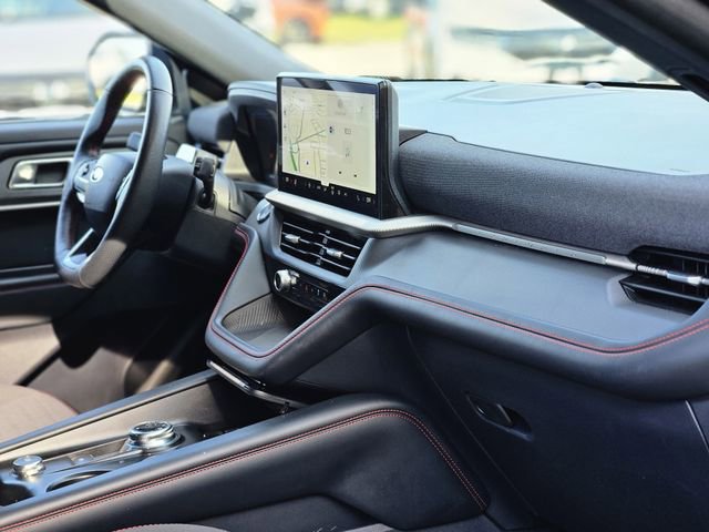 Used 2025 Ford Explorer ST-Line w/ ST-Line Street Pack image 13