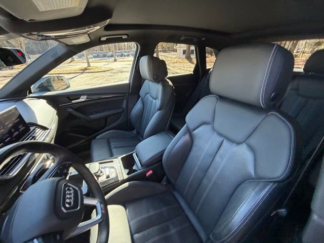 Used 2022 Audi SQ5 Premium Plus w/ Premium Plus Package image 9