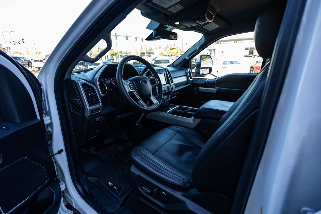 Used 2019 Ford F250 Lariat w/ Lariat Ultimate Package image 28
