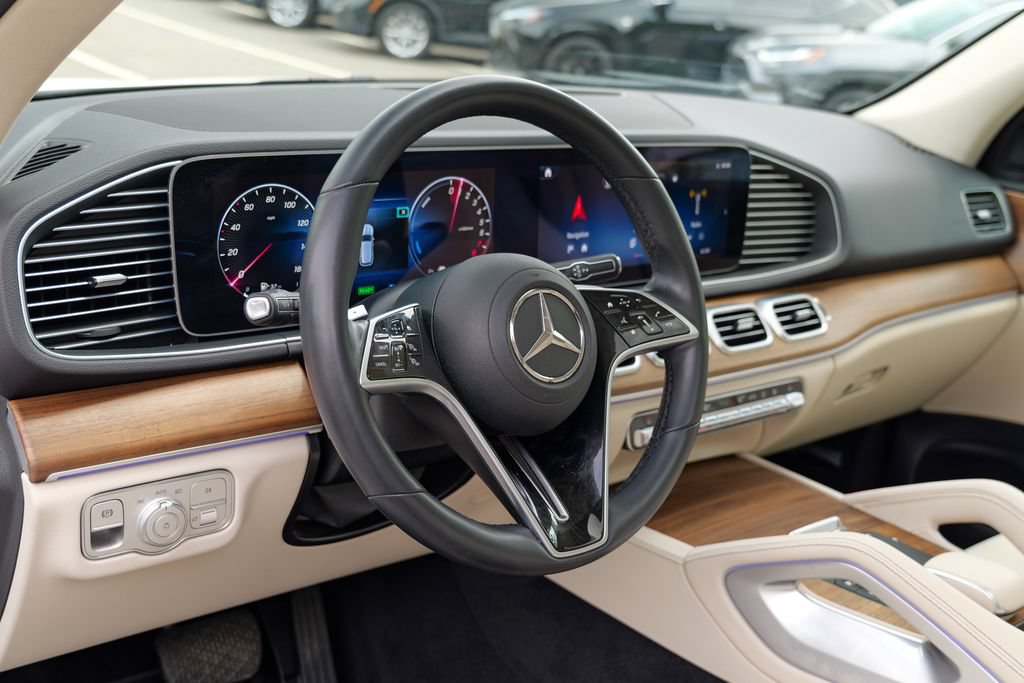 Used 2025 Mercedes-Benz GLE 450e 4MATIC image 22
