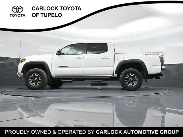 Used 2023 Toyota Tacoma TRD Off-Road AWD/4WD image 44