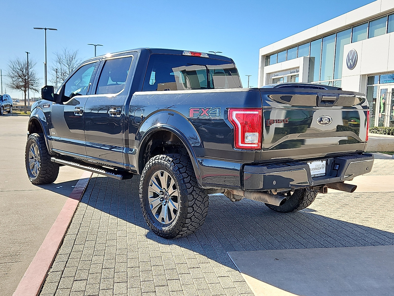 Used 2017 Ford F150 XLT w/ Equipment Group 302A Luxury image 2