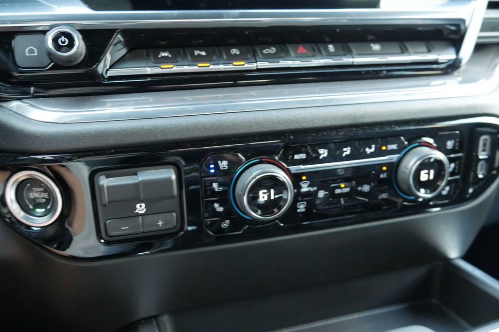 Used 2024 Chevrolet Silverado 1500 High Country w/ Technology Package AWD/4WD image 19